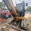 Miniexcavadora,CATERPILLAR, 304C CR, Año fabricación 2010, Horas: 5354, equipada con enganche mecánico, cazo de 40, 60 y limpieza. Giro cero.Con CE. Maquinaria lista para trabajar.