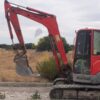 Miniexcavadora YANMAR VIO55, Año 2006, Horas: 7153 H, equipada con cazos de 40,60 y 80. Con cuchillas en cazo de 60 y 80. Enganche Mecánico.