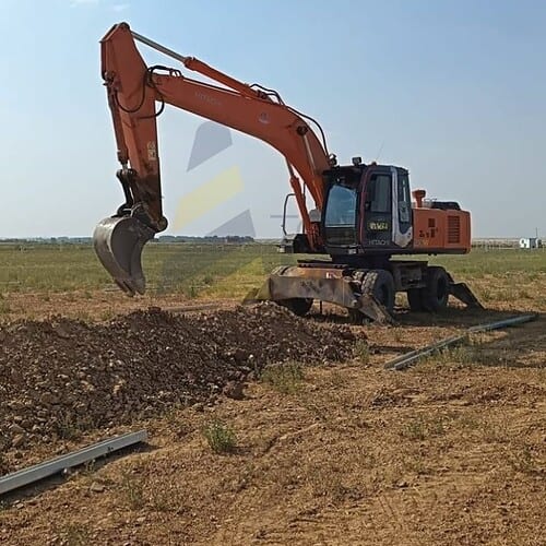 Excavadora, HITACHI, ZAXIS ZX210W, Año de fabricación 2006, Horas: 14379 Aprox, dos cazoscazo, Aire acondicionado recien cargado, Frenos reparados.