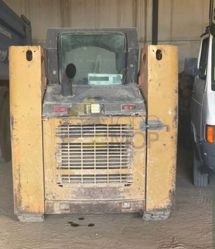 Minicargadora, CASE 40 XT, Año fabricación 2004, Horas: 6792, equipada con pala, retro. Matriculada. Maquinaria de Autónomo lista para trabajar