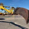 Retro Pala, Marca: NEW HOLLAND, Modelo: B 110 , Año fabricación 2003, Horas: 20.000 Aprox, equipada con dos cazos, 40 y limpieza, Horquillas portapalet, pala de almeja, brazo telescópico, mandos pilotados, matriculada. Maquinaria lista para trabajar.