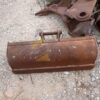 Cazo de Limpieza de 1200 mm con cabezal para enganche de Retrocargadora New Holland, Fiat Kobelco y CASE. En este precio no está calculado el transporte, nos tienen que facilitar los datos de envío para su valoración.