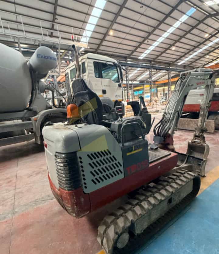 Miniexcvadora TAKEUCHI TB016 Canopy, Año fabricación 2008, Horas: 2.467 H Aprox, equipada con cazo de 40, Cazo de 50, Enganche mecánico, Instalacion hidráulicas para martillo