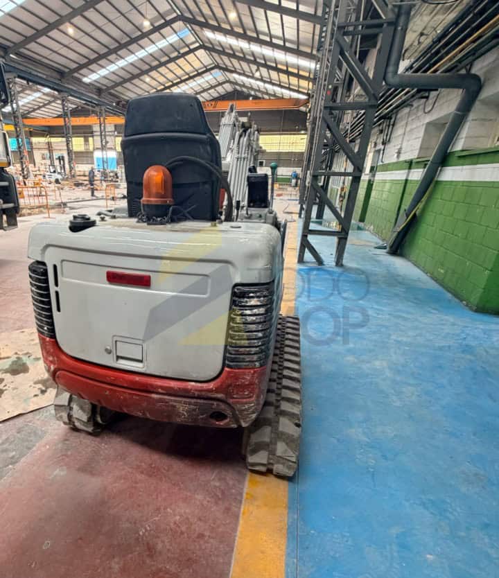 Miniexcvadora TAKEUCHI TB016 Canopy, Año fabricación 2008, Horas: 2.467 H Aprox, equipada con cazo de 40, Cazo de 50, Enganche mecánico, Instalacion hidráulicas para martillo